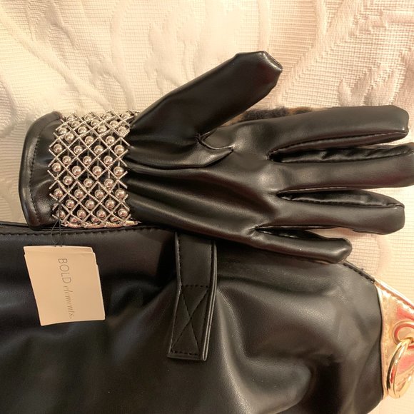 Bold Elements Silver Beaded Cuff Bracelet - Picture 5 of 5